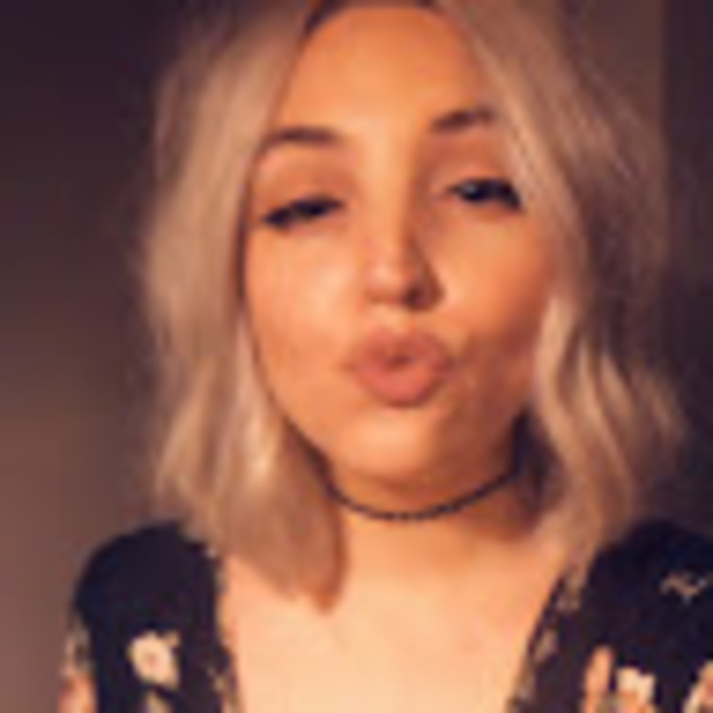 Meet your Posher, Christy